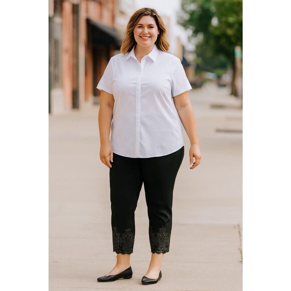 Chico's Pants NWT Size 2 (12) So Slimming Brigitte Slim Leg Eyelet Scallop Hem - Picture 1 of 9